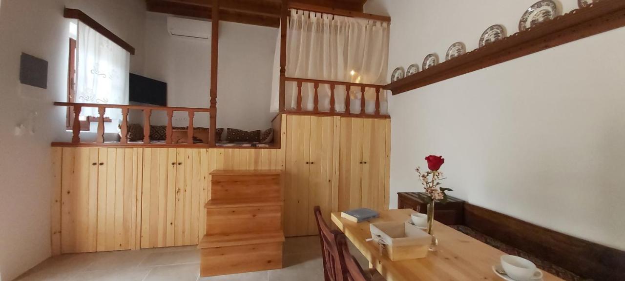 Small Traditional House In Asfendiou Kos Agios Dimitrios  Bagian luar foto