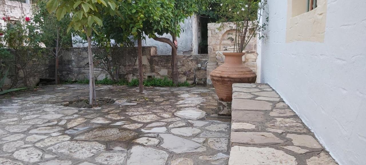 Small Traditional House In Asfendiou Kos Agios Dimitrios  Bagian luar foto